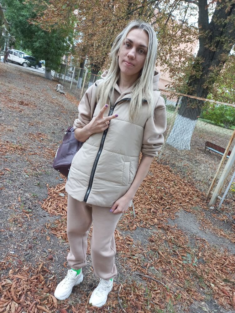  --,   , 37 ,   c 