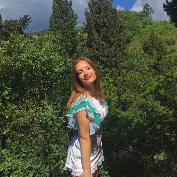 47947488  Alice, 21 ,    
