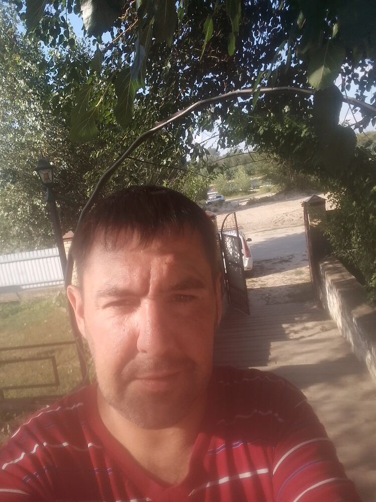  37023688  , 46 ,    