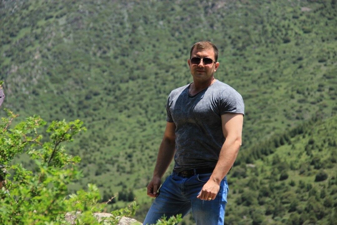  16386318  Boris, 37 ,    
