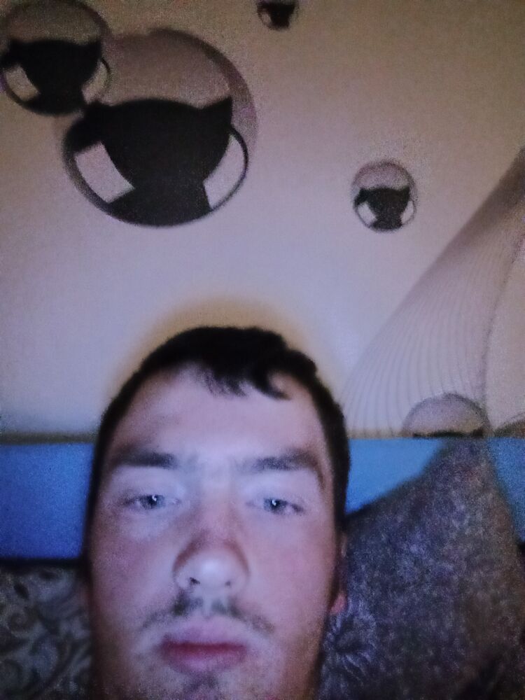  ,   Maxim, 23 ,   ,   , c 