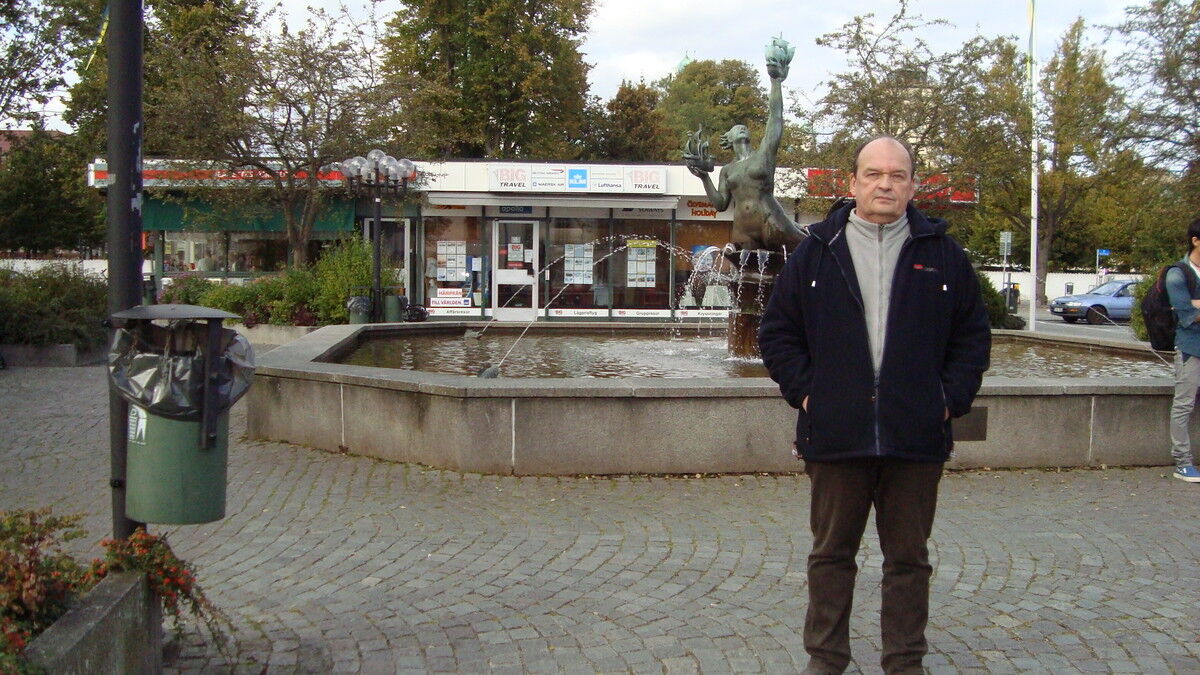  -,   Vladimir, 64 ,   