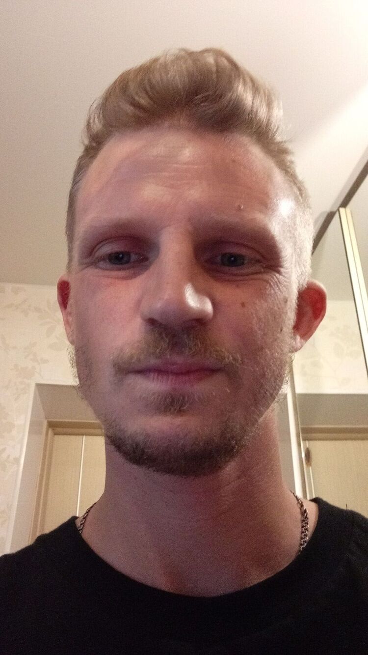  30160928  Pavel, 38 ,    -