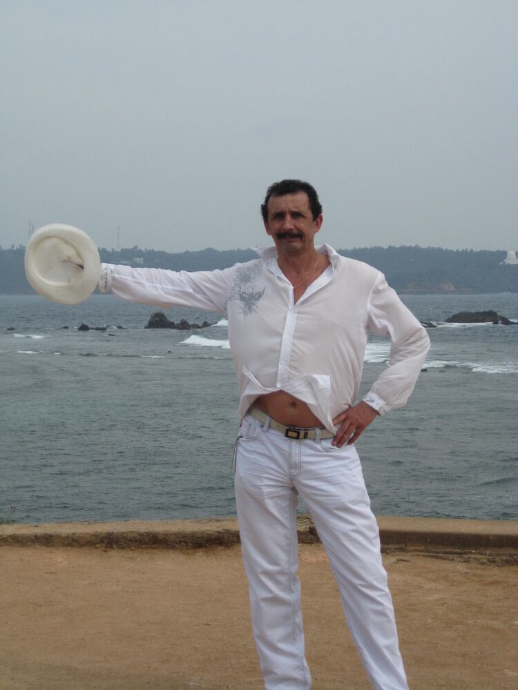  6721198  ARTUR, 52 ,    