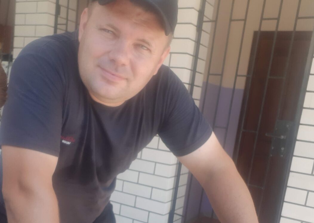  28313458  , 39 ,    