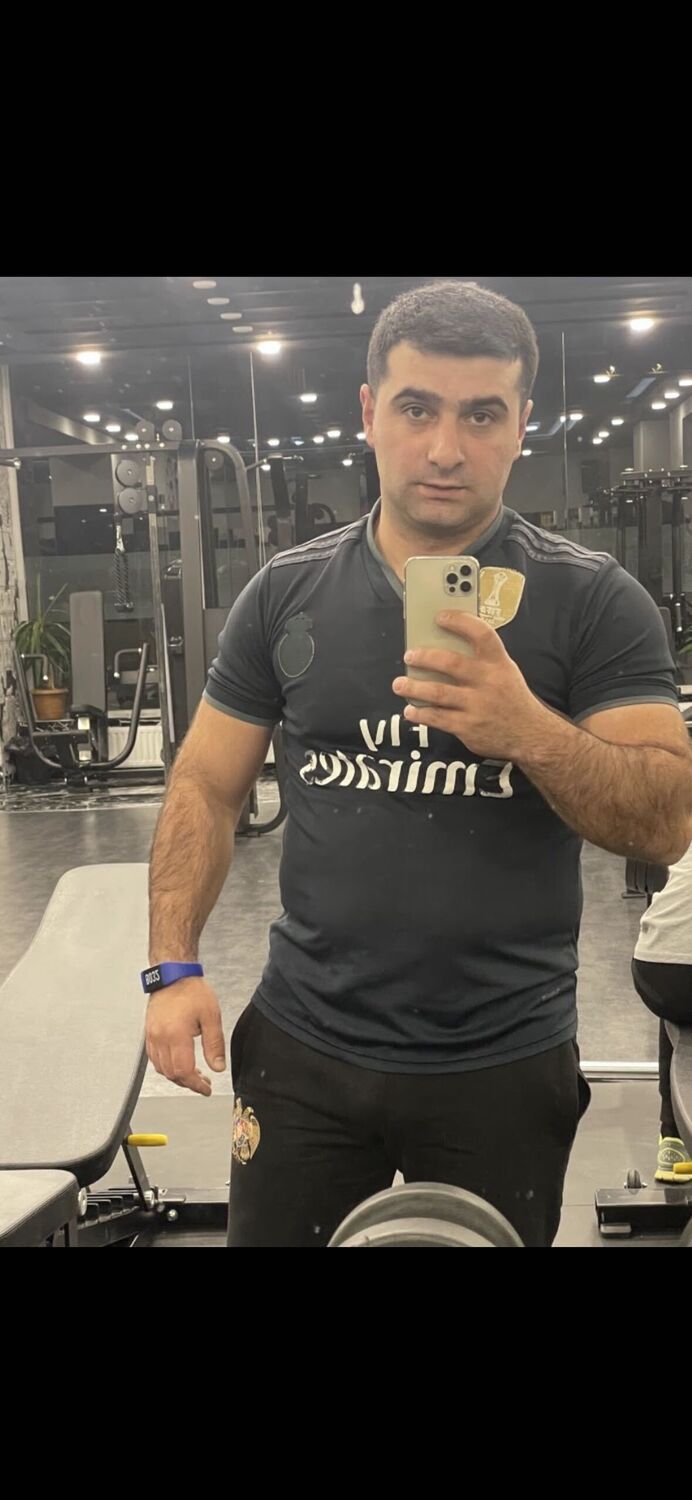  31842158  Rafo, 29 ,    