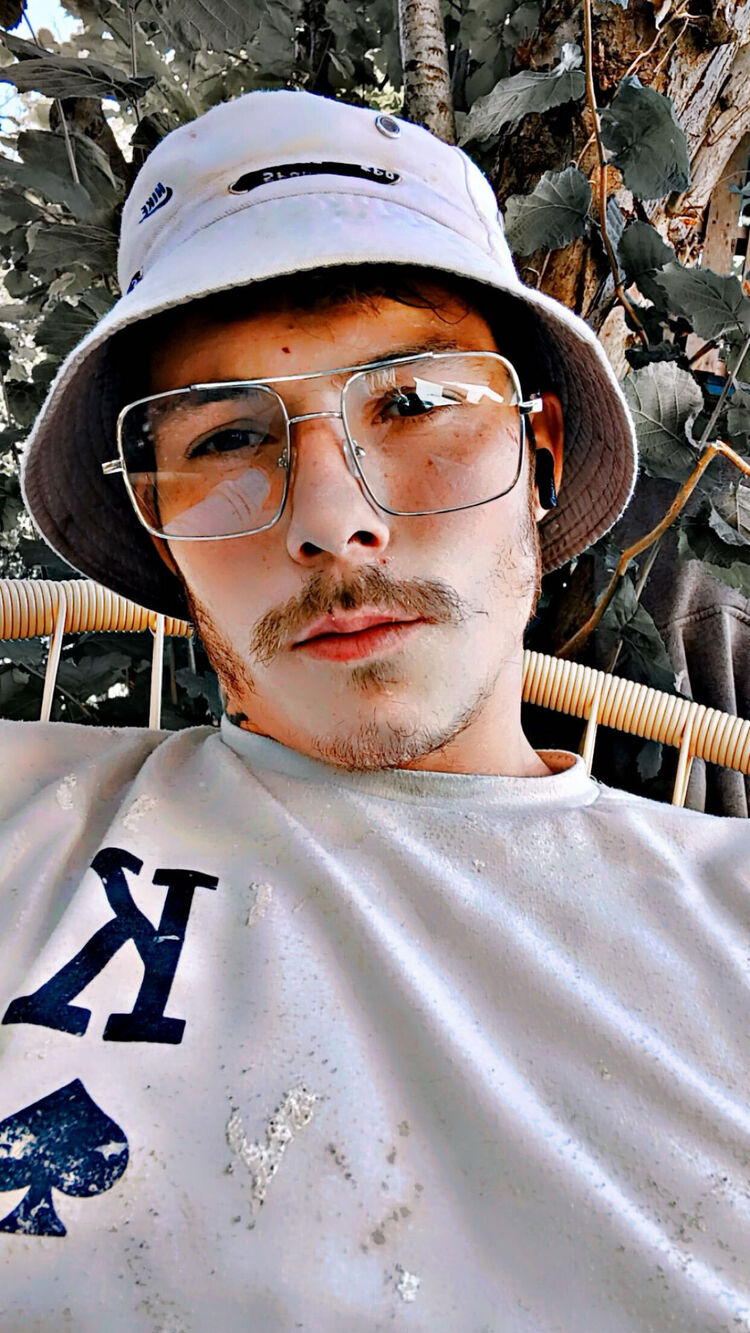  50578718  Dumitru, 24 ,    Fontenay-Sous-Bois