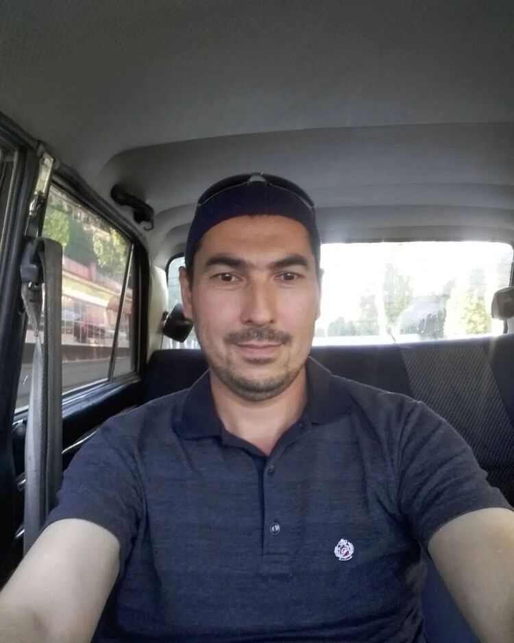  ,   Ahmed, 40 ,   ,   