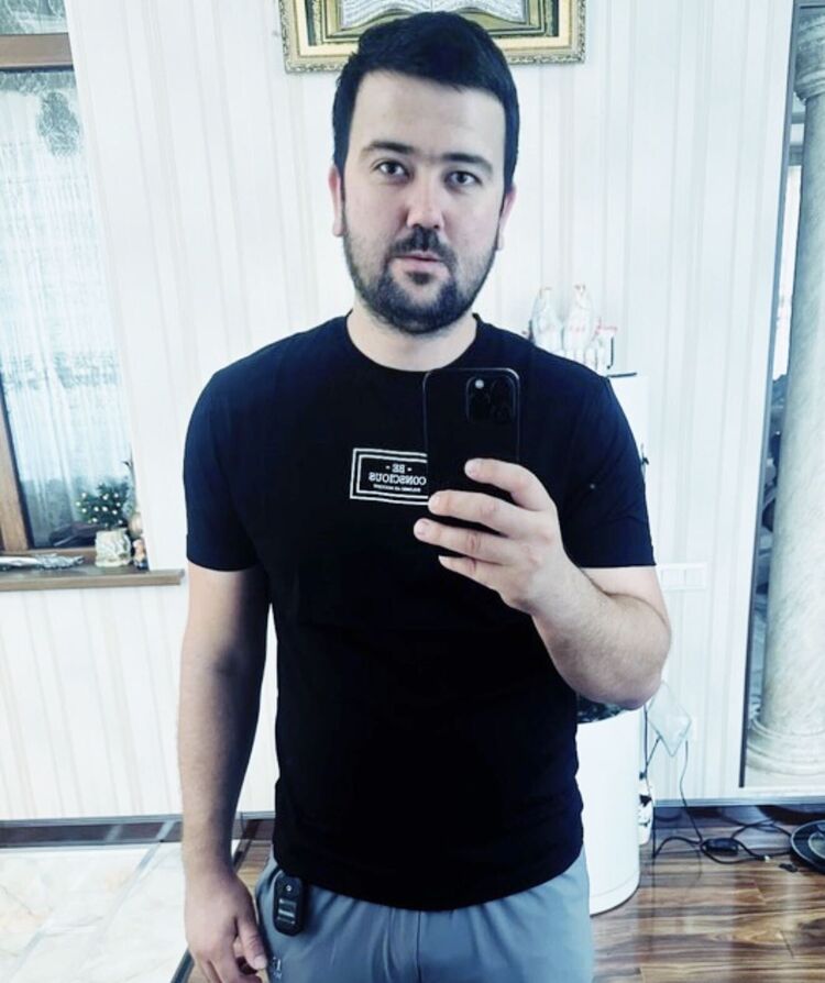  47756968  , 28 ,    