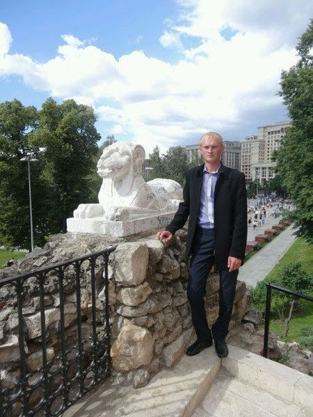  ,   Kolya, 37 ,  