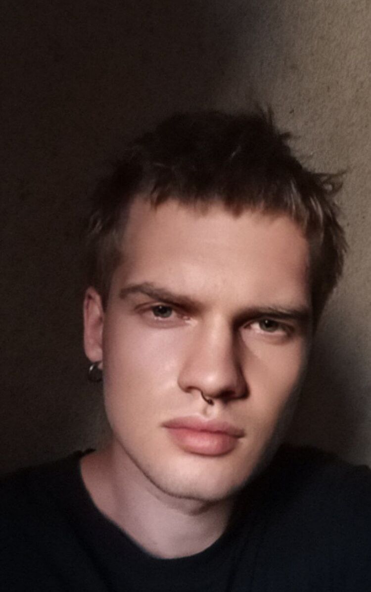 ���� 44242178 ����� �������, 24 ����, ���� ���������� � ������