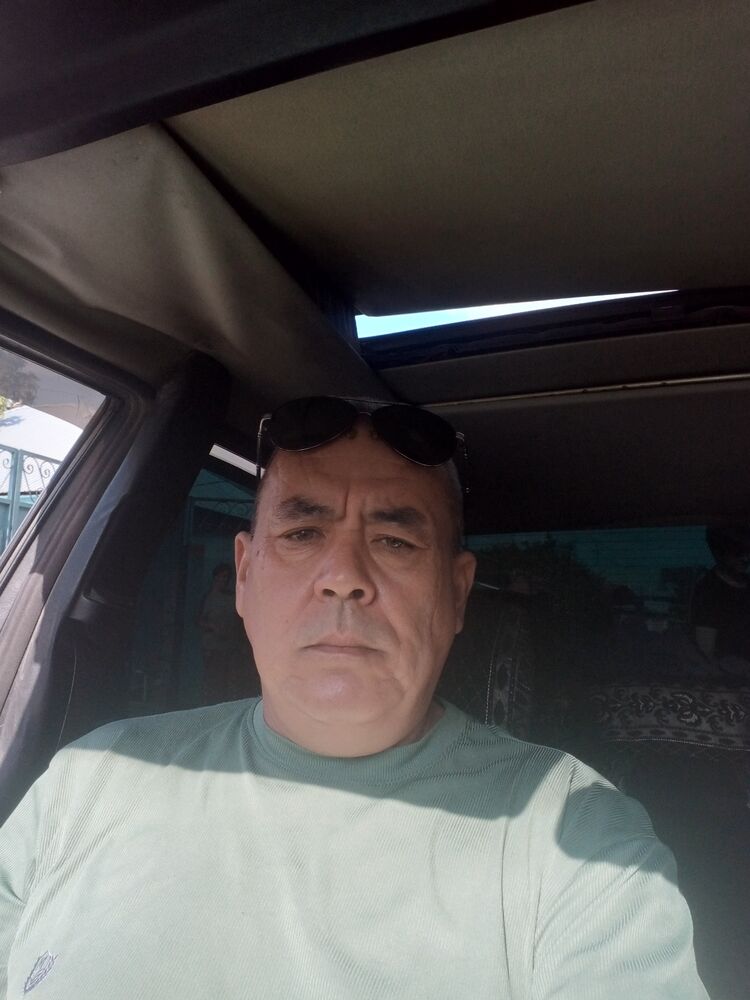  45807478  Andrei, 51 ,    