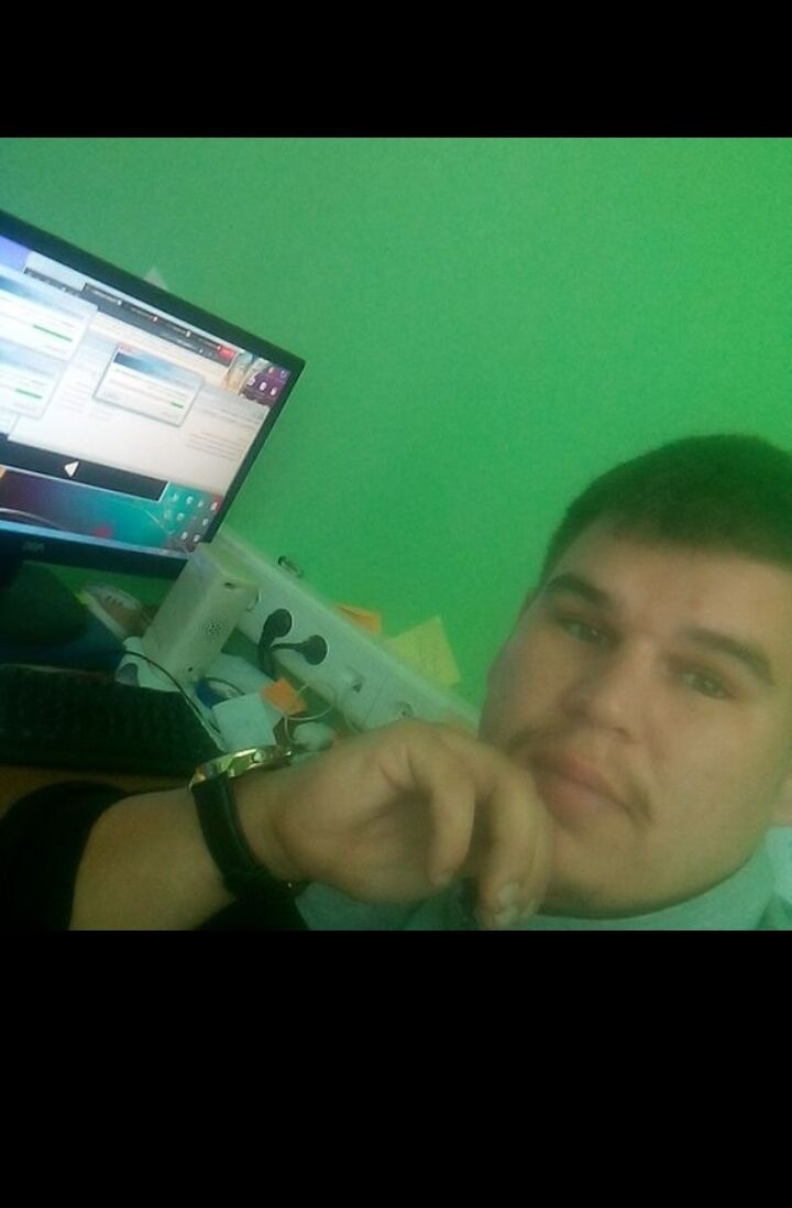  41353588  Vladimir, 29 ,    