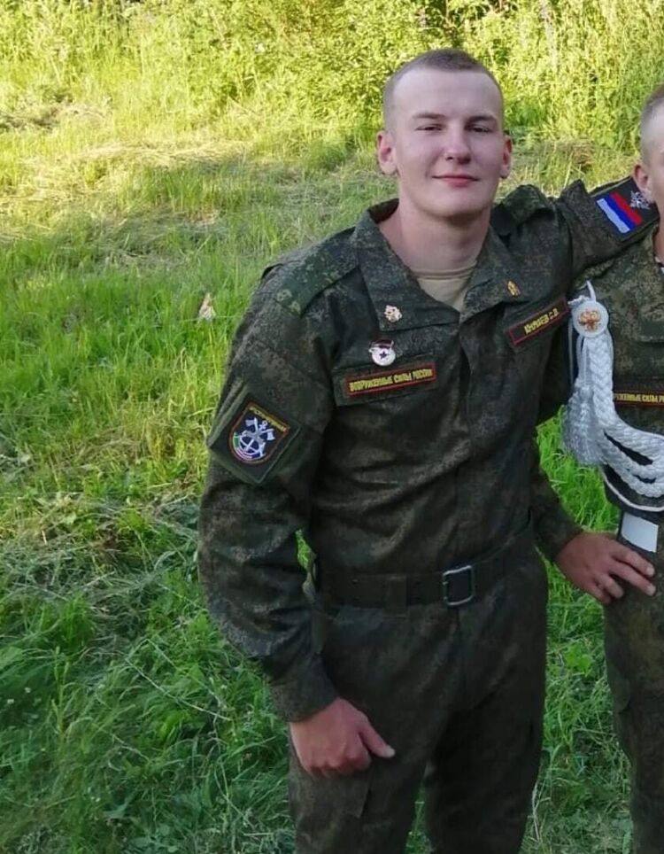  42396098  Sergey, 24 ,    
