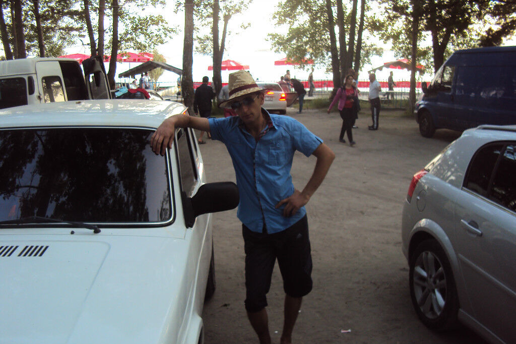  5627238  ARMEN, 36 ,    