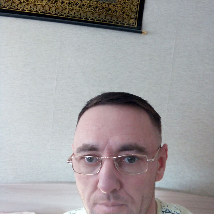  40217318  , 42 ,    