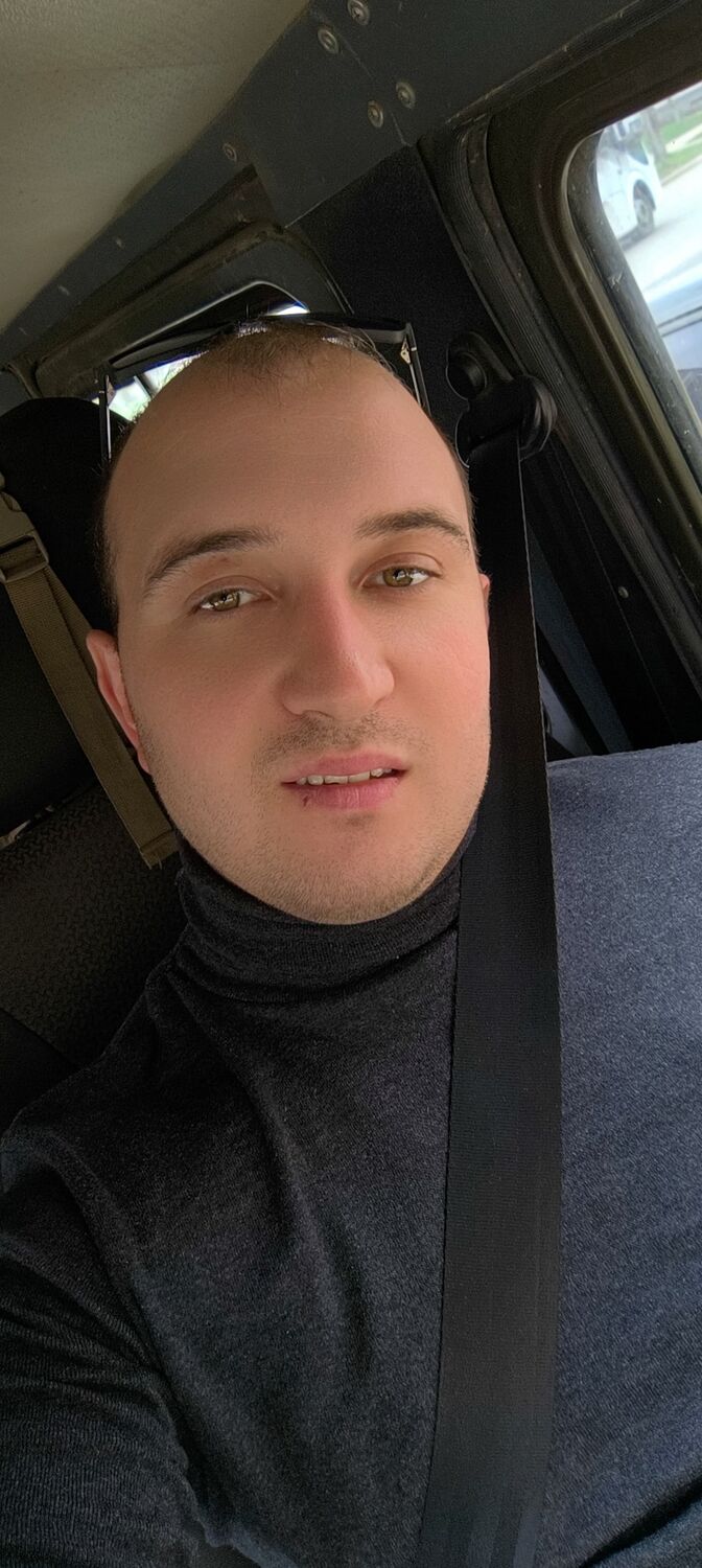  52218258  , 25 ,    -