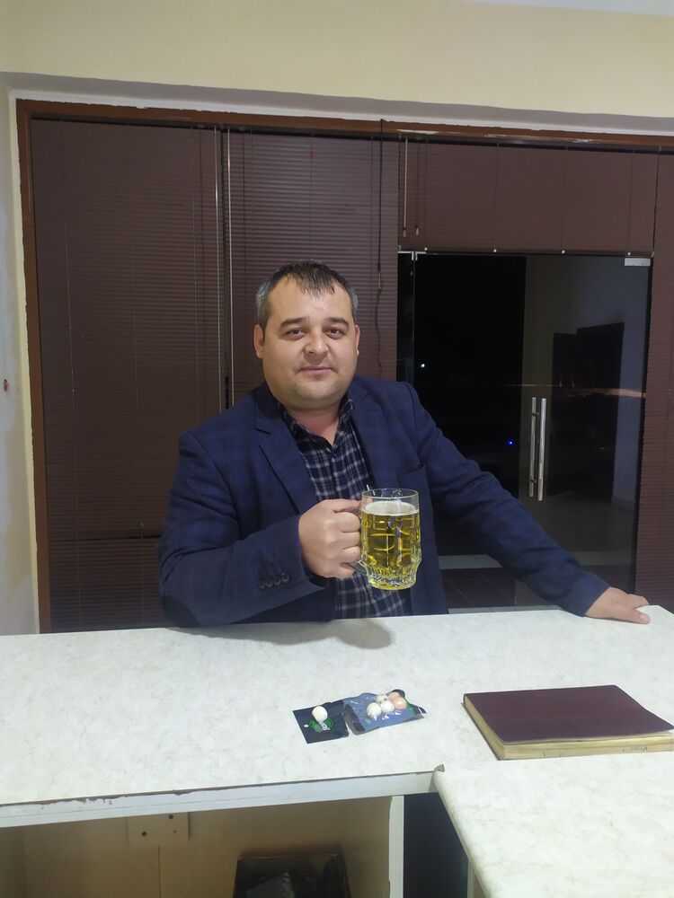  ,   Mansur, 39 ,   ,   