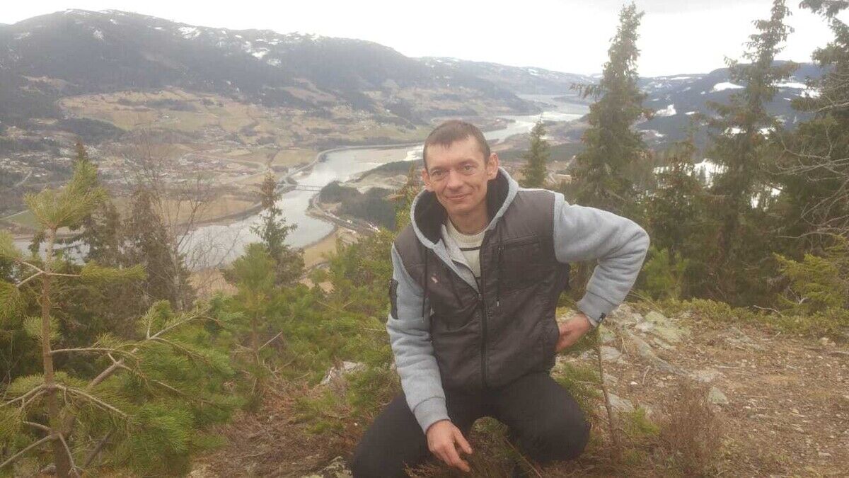  ,   Anton, 43 ,   ,   , c 