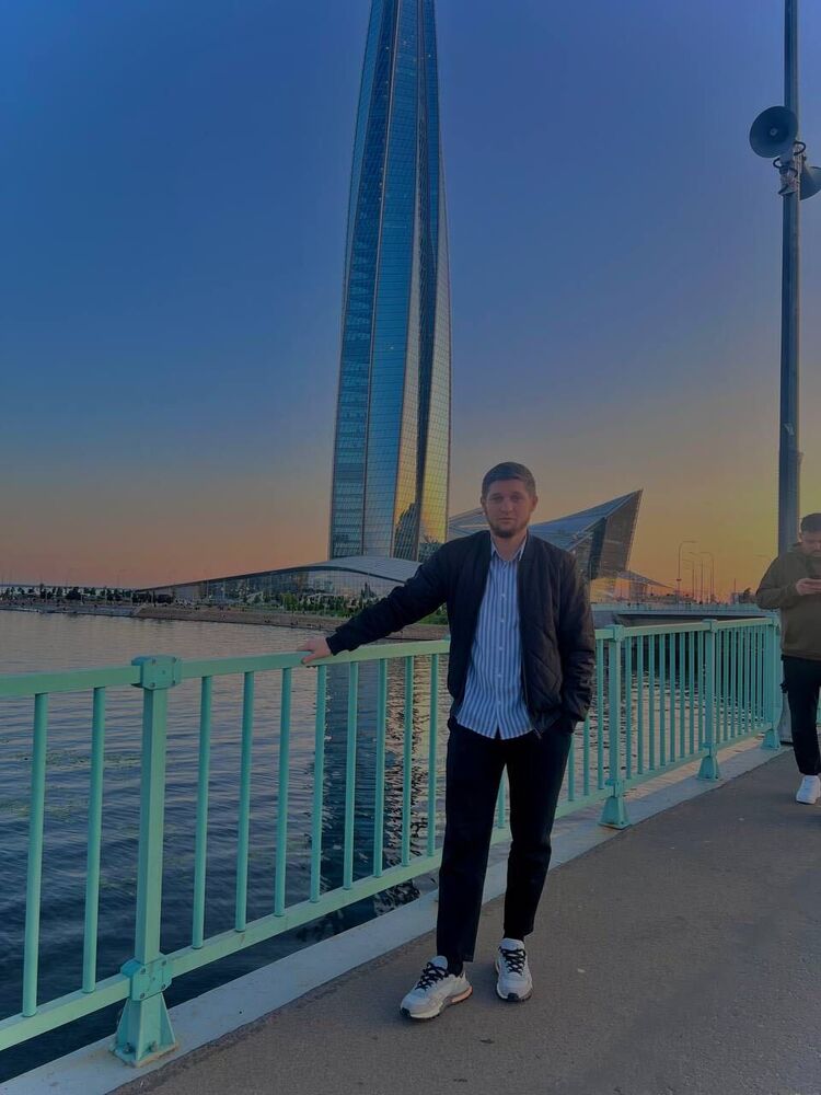  53864408  Deniev, 27 ,    