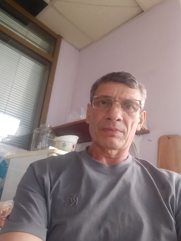  52070308  , 54 ,    