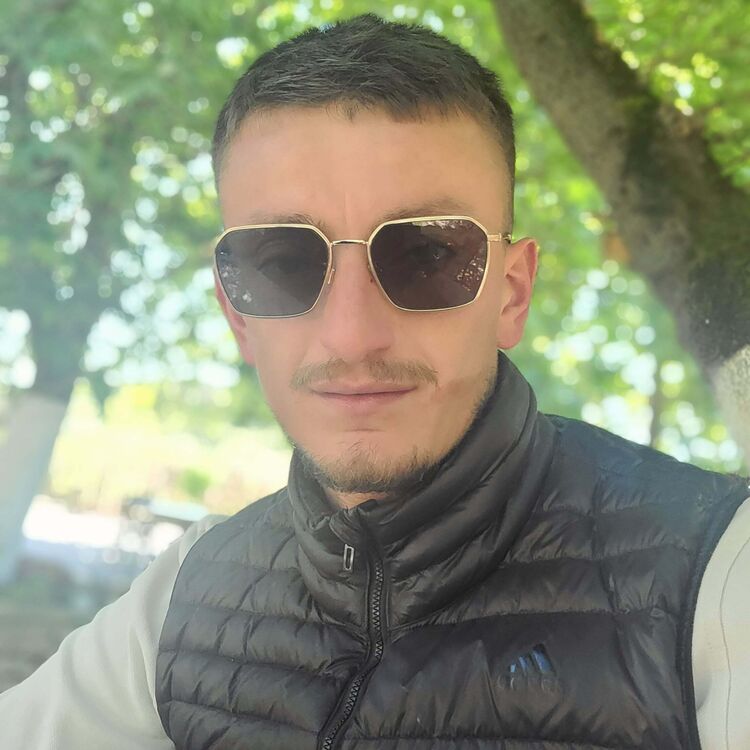  46237288  Ani, 30 ,    