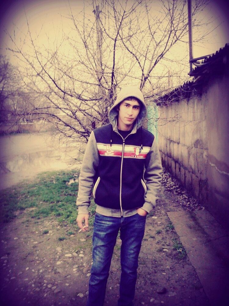  9727978  Russlan, 35 ,    