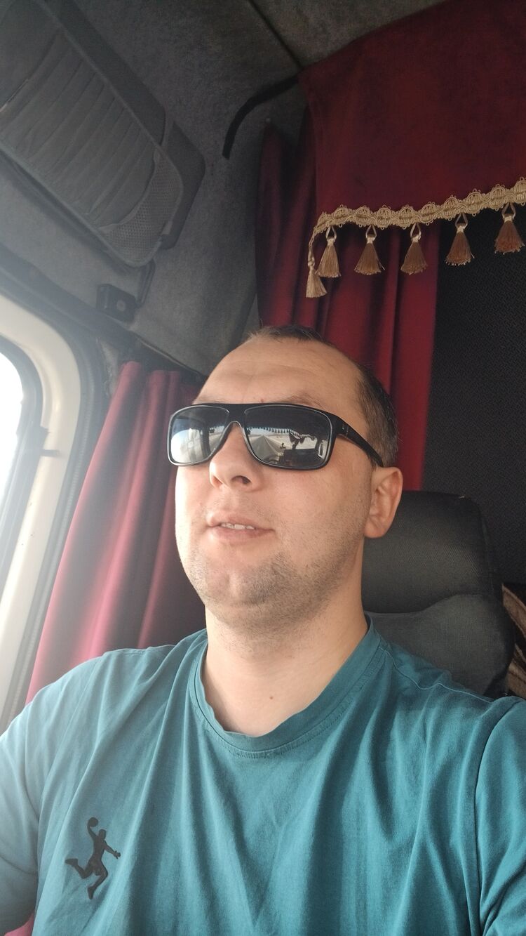  41824538  , 33 ,    