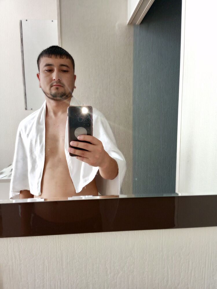  34831638  Ihtiyor, 34 ,    