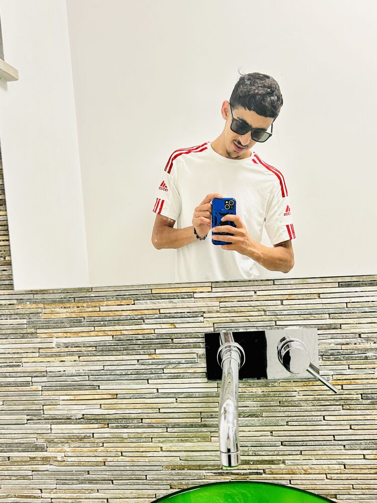  San Sebastiano al Vesuvio,   Abderrahim, 24 ,   ,   