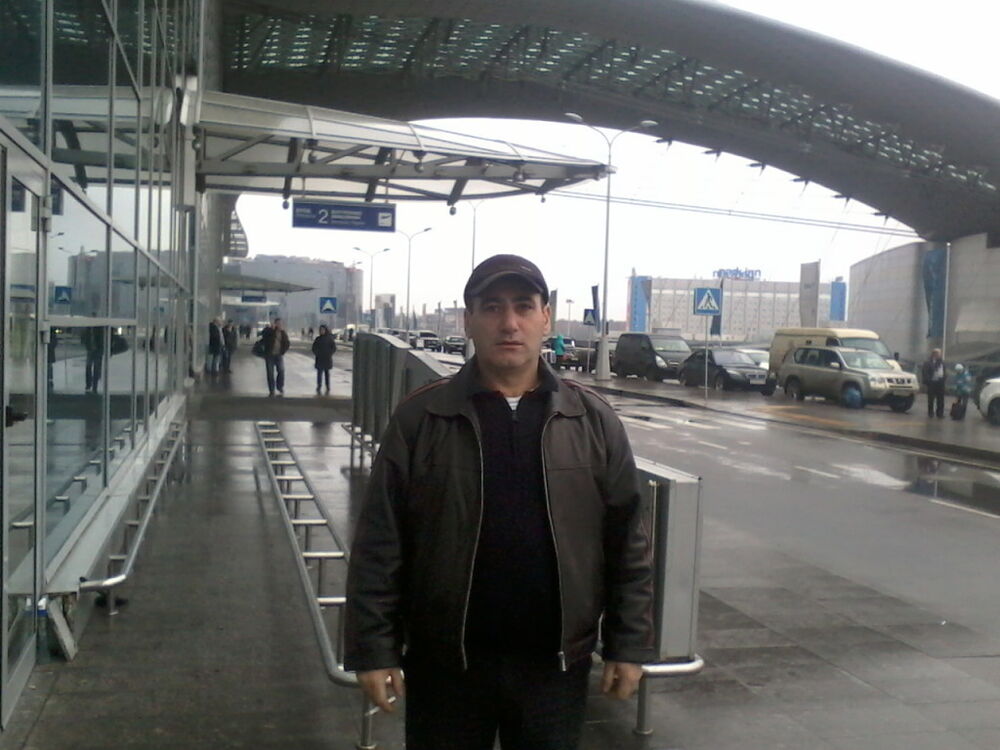  ,   LEON, 51 ,   