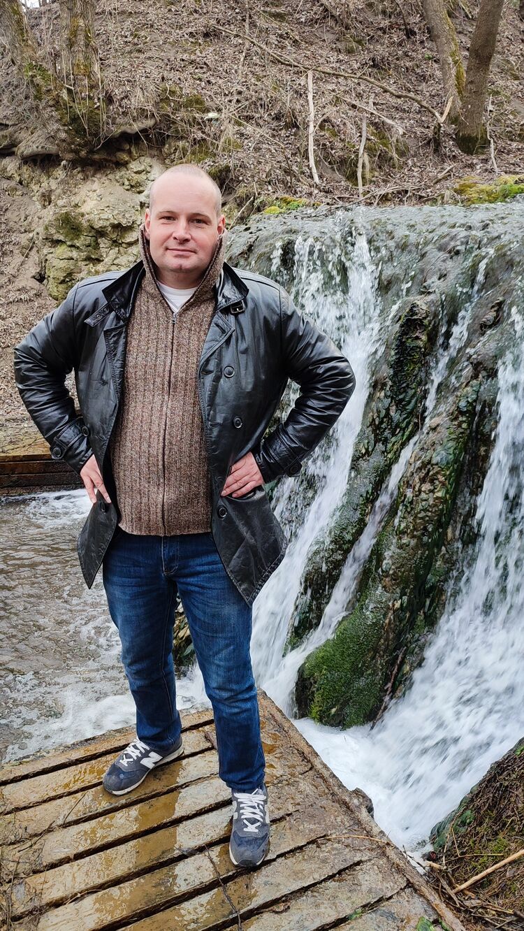  ,   Andre, 45 ,     , c 
