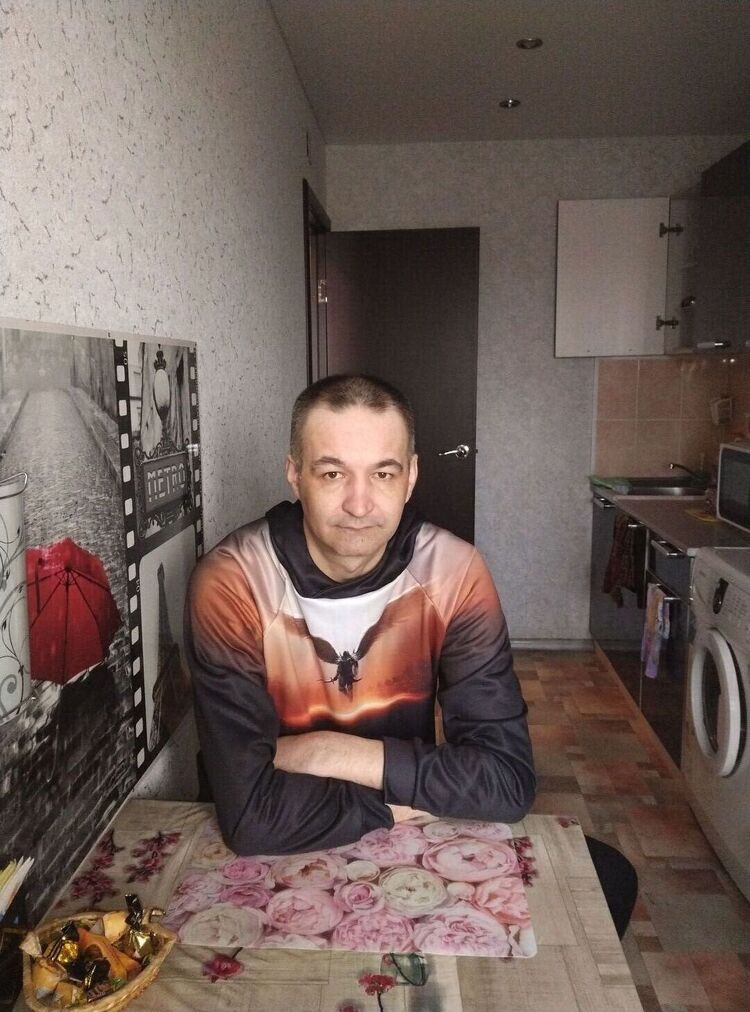  33902368  , 44 ,    
