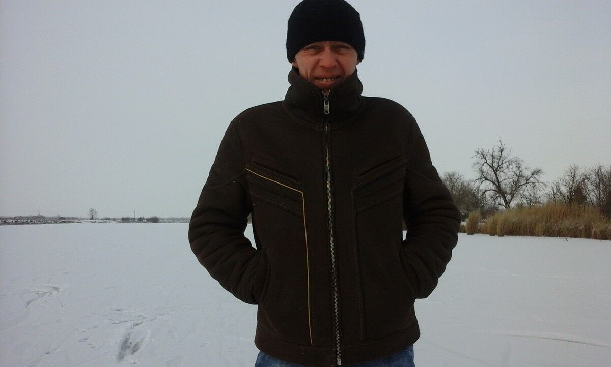  6917508  Aleksei, 47 ,    
