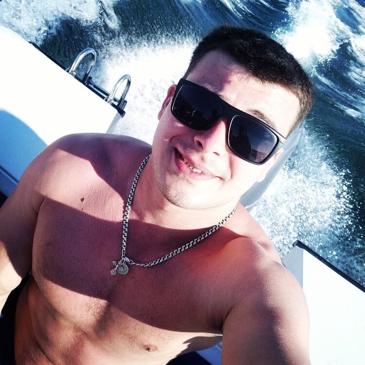  27712738  , 30 ,    -