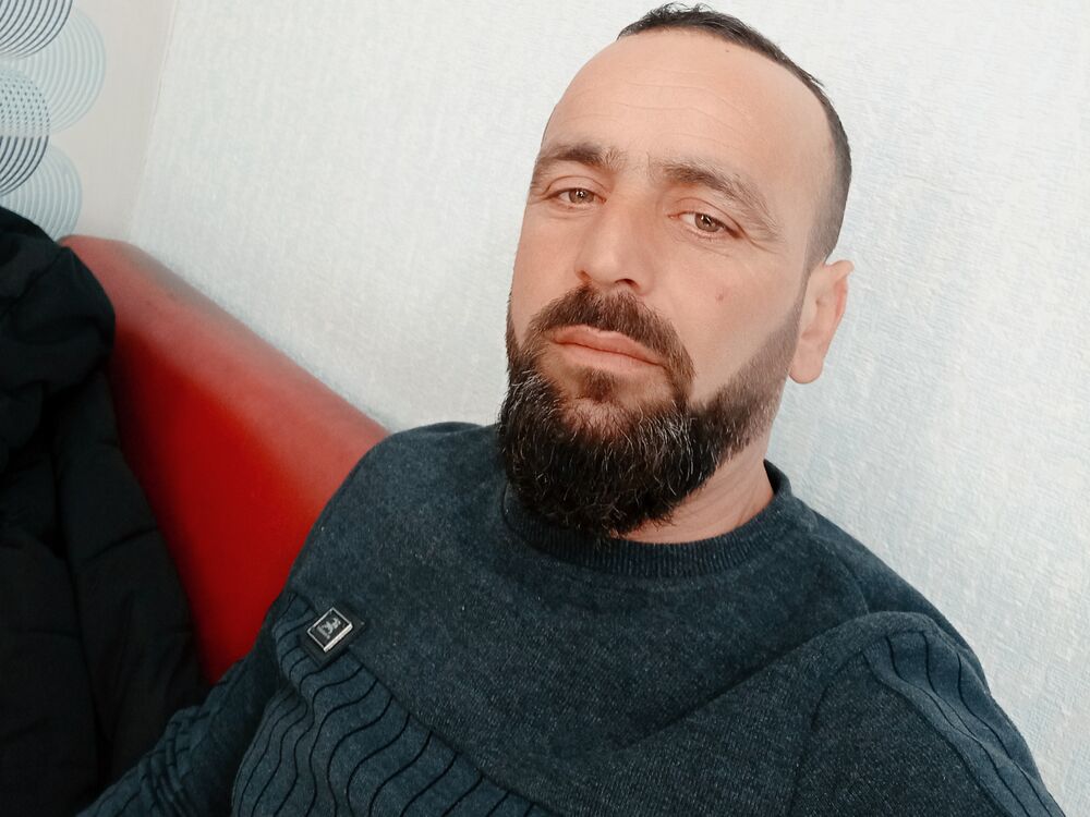  34896218  Behruz, 75 ,    