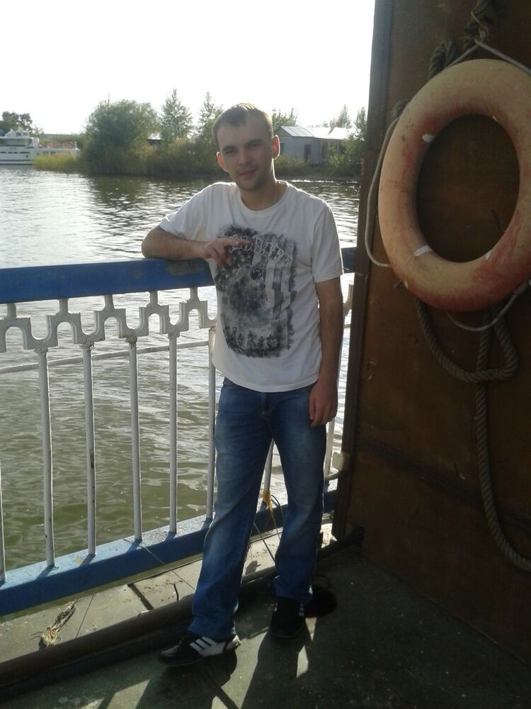  5918628  Akim, 37 ,    