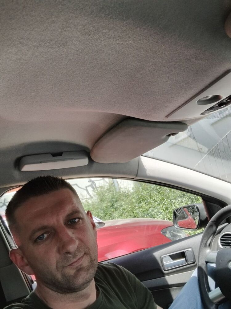  Posen,   Andrii, 39 ,   ,   