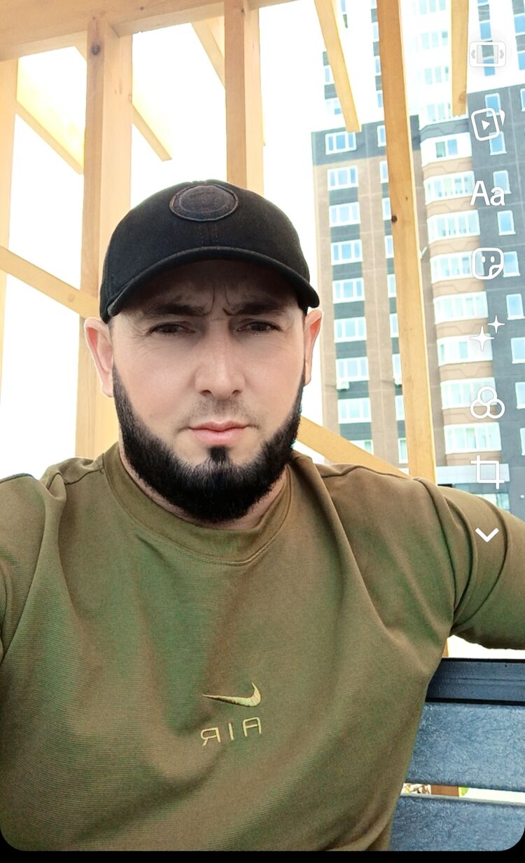  ,   Maga, 34 ,   ,   