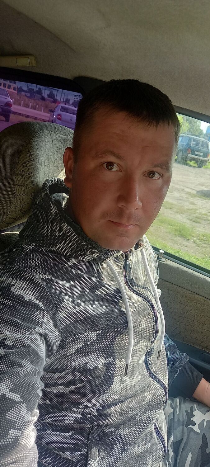 46749918  , 37 ,    