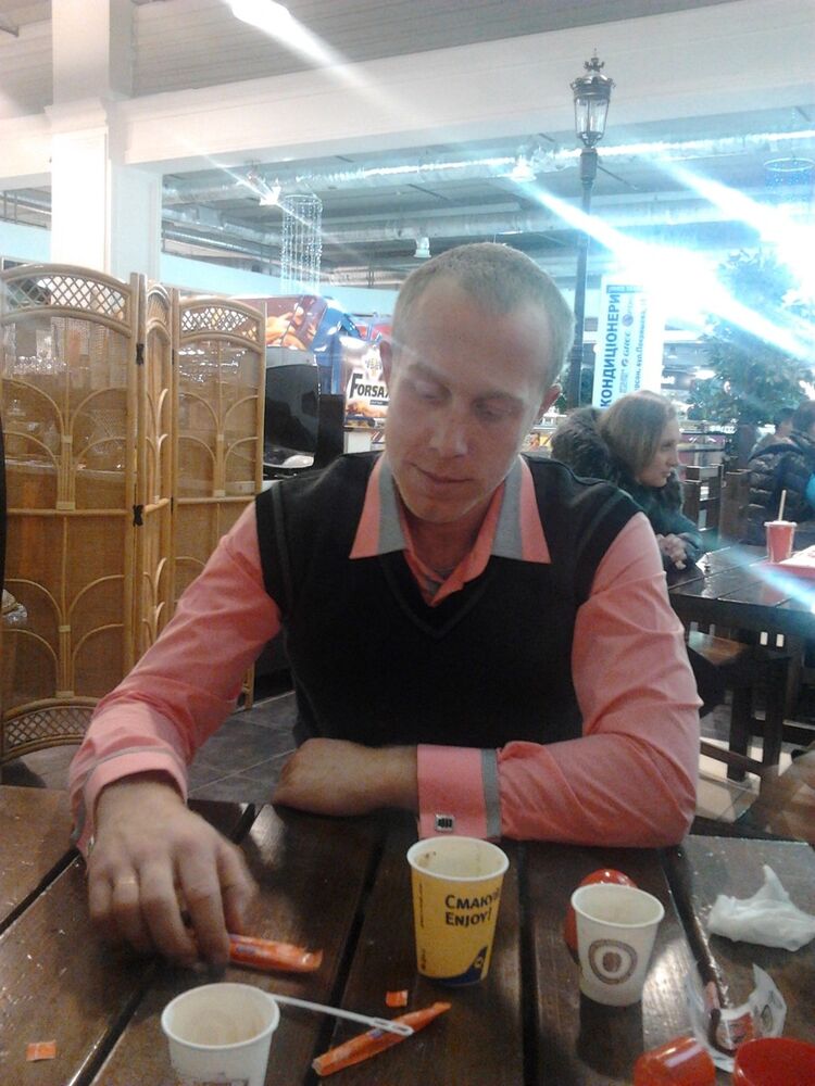  ,   Geka, 35 ,  