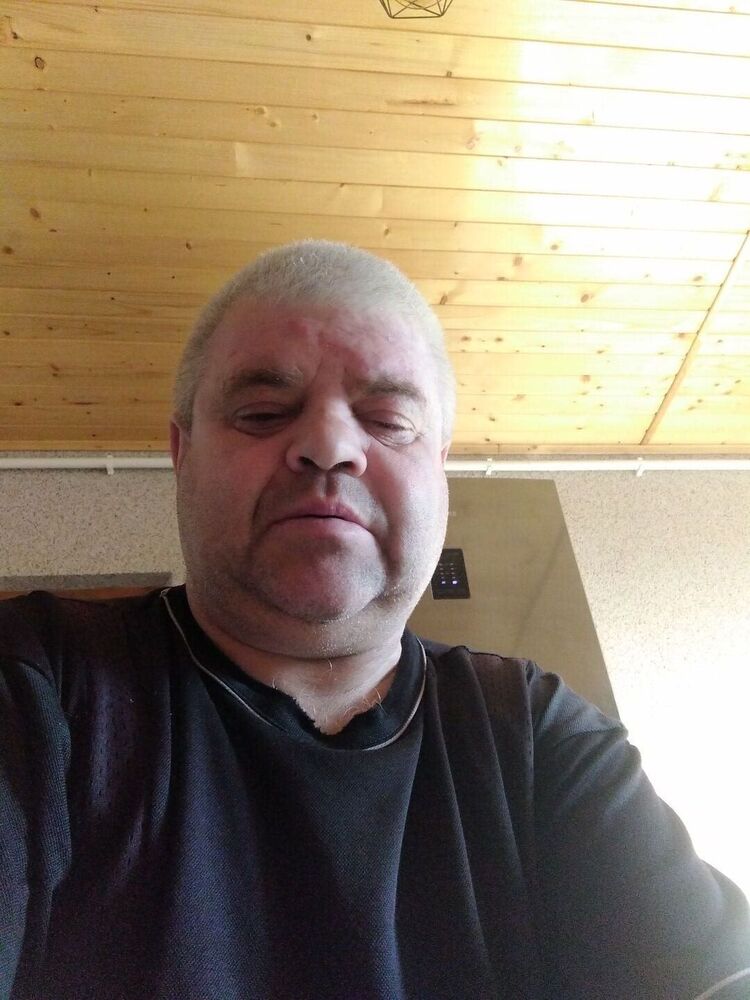  ,   Victor, 49 ,   ,   , c 