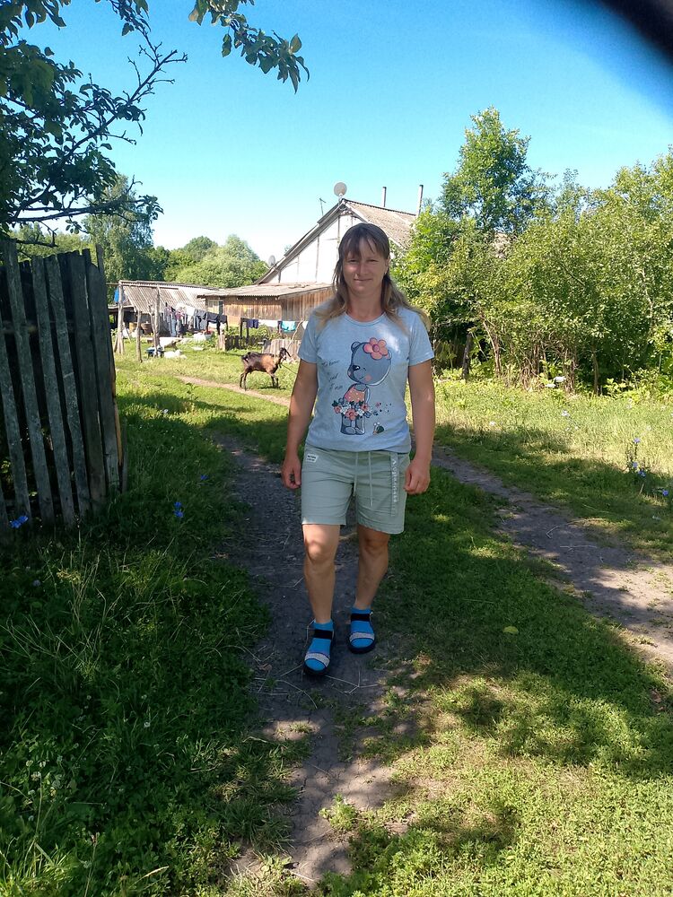  47106868  Larisa, 36 ,    