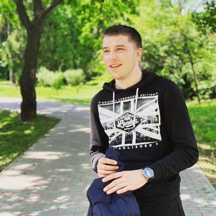  30768648  Vasea, 25 ,    Praha
