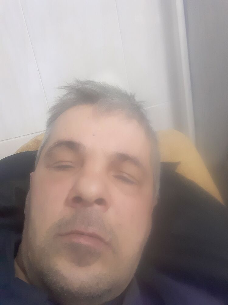  40498028  A, 38 ,    
