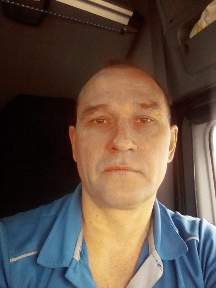  34300918  Boris, 45 ,    