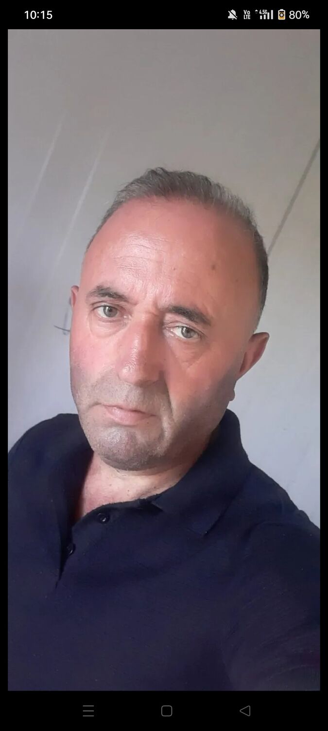  42583318  , 57 ,    