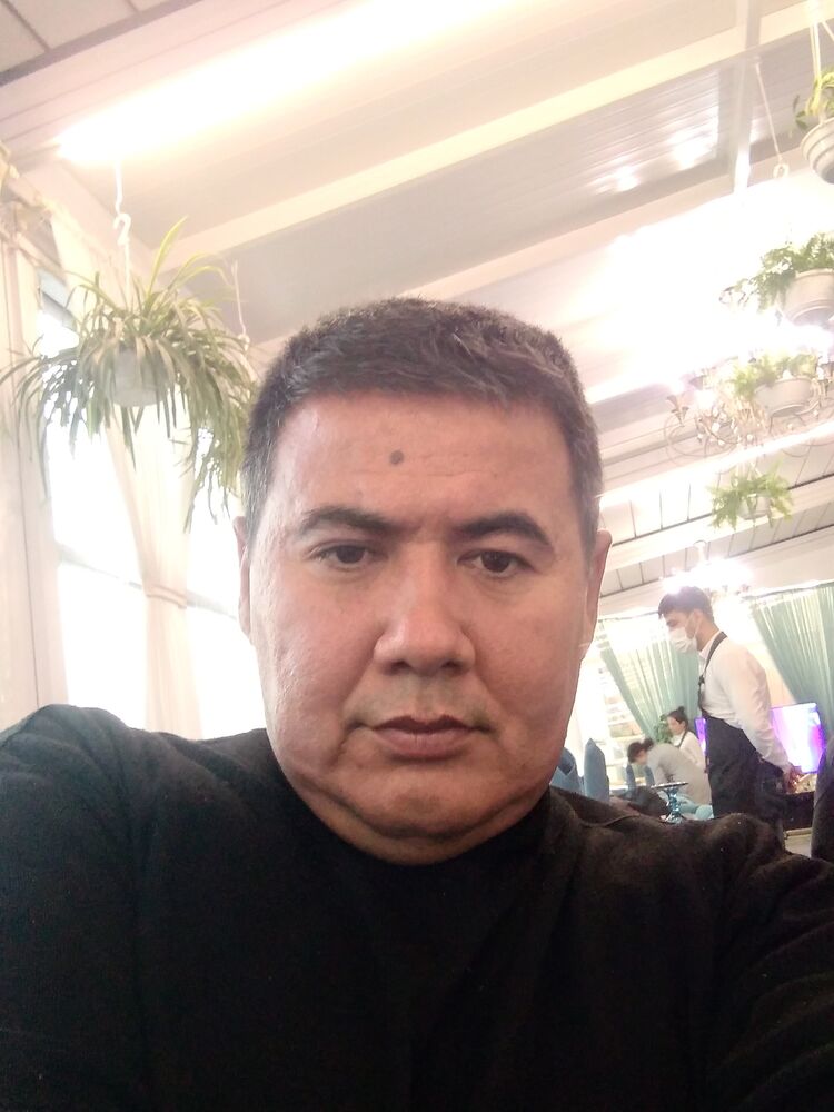  53700628  Askarbek, 47 ,    