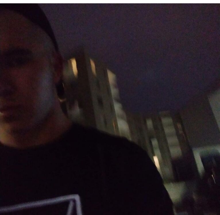  ,   Skromny, 27 ,   ,   