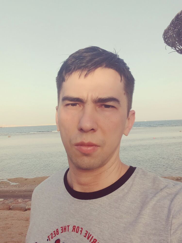  ,   Aleks, 41 ,   ,   